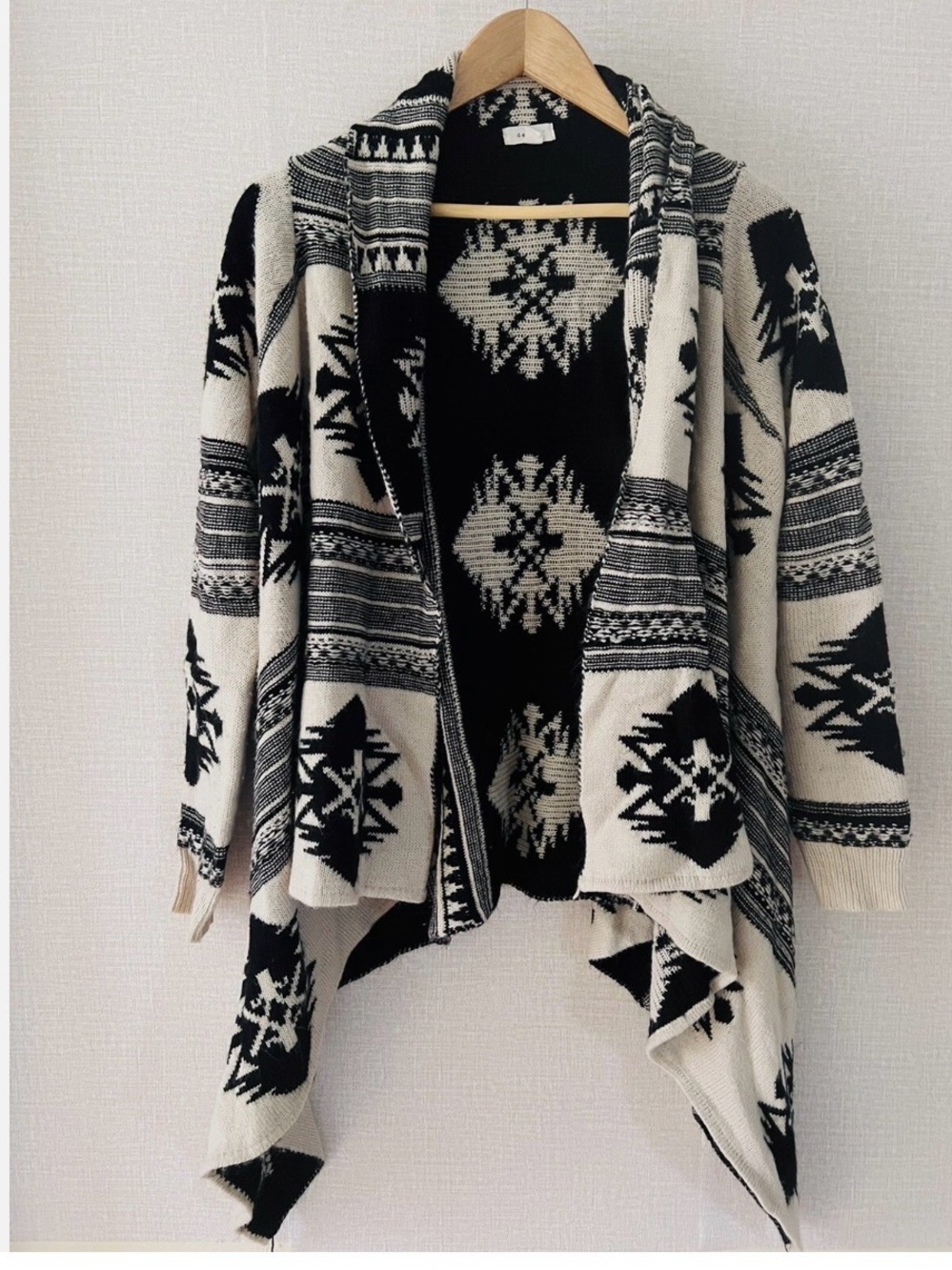 Debut Women's Aztec Cardigan Sweater S/M Black White Draped Waterfall Open Front